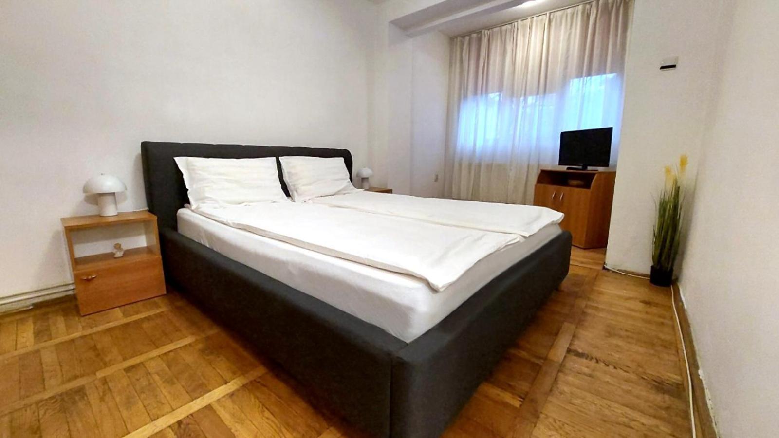 The Home Hunedoara Exterior foto